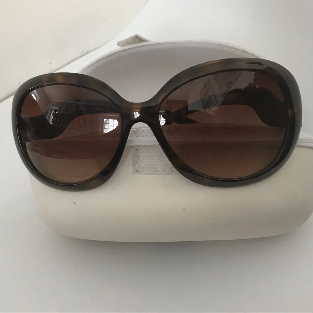Like-new Dolce & Gabbana Tortoiseshell Sunglasses - Picture 10 of 11
